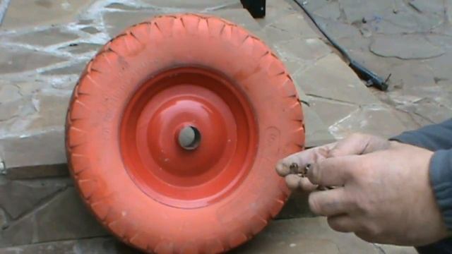 Полиуретановое колесо,стоит ли покупать?.(,лайфхак.) Part 1. / Repair of a garden trolley. смотреть онлайн
