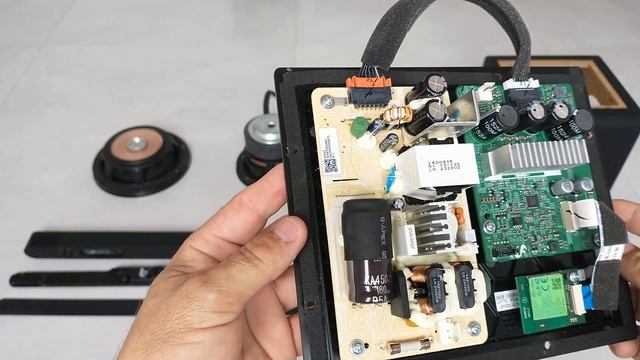 Samsung Soundbar S800b Look Inside (Disassembled) Teardown (Desmontada) Por dentro смотреть онлайн