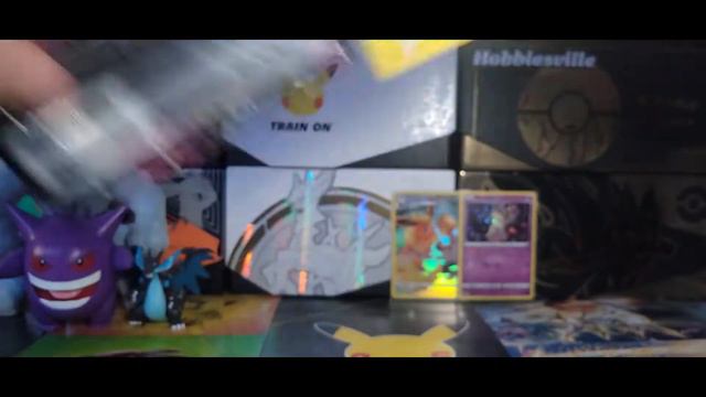 Opening a Pokemon Pikachu V Collection Box!!! смотреть онлайн