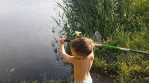 МУЛЬТИК ПРО РЫБАЛКУ/СПИННИНГ/ПОЙМАЛИ ОГРОМНЫЙ УЛОВ!!!!
