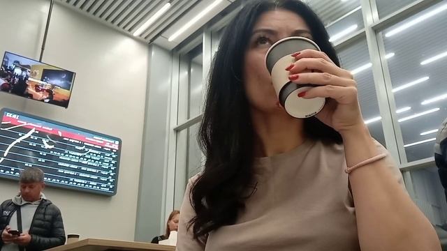 Восточный вокзал. Москва. Еду домой смотреть онлайн