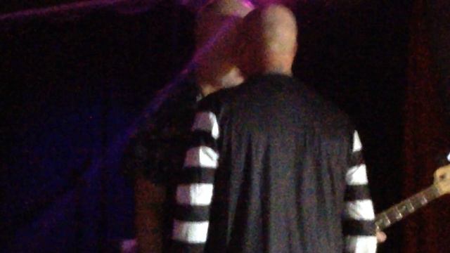 Acid Attack mini movie - ACID ATTACK (Suburbs @ The Holroyd, Guildford; 11 Dec 2021) смотреть онлайн