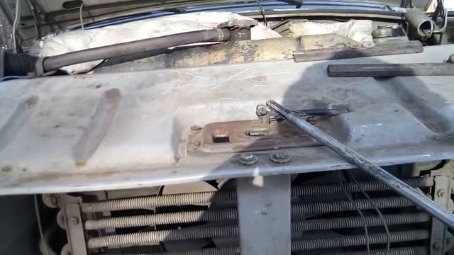 Как открыть капот Волги смотреть онлайн