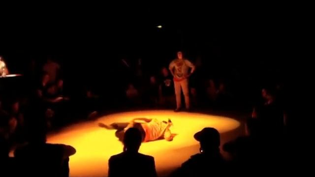 BBOY FRANCE 2012 - T SIA VS ZOUZOU WILD by YOUVAL смотреть онлайн