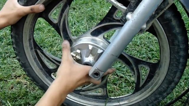 Замена тормозных колодок мопеда Альфа смотреть онлайн