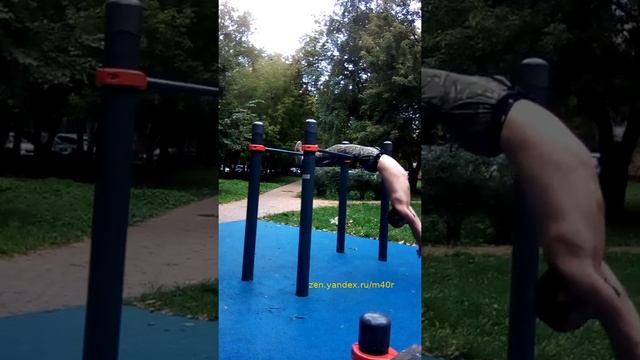 Тренировка #набрусьях для рук, плеч и #мышц кора \ фристайл-#гимнастика от @m40r_workout смотреть онлайн