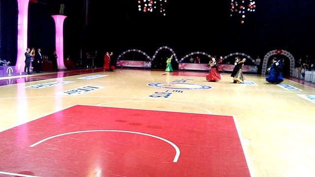 5 Квикстеп Хрустальный Башмачок, 2014, Самара юниоры 2 стандарт открытый класс смотреть онлайн