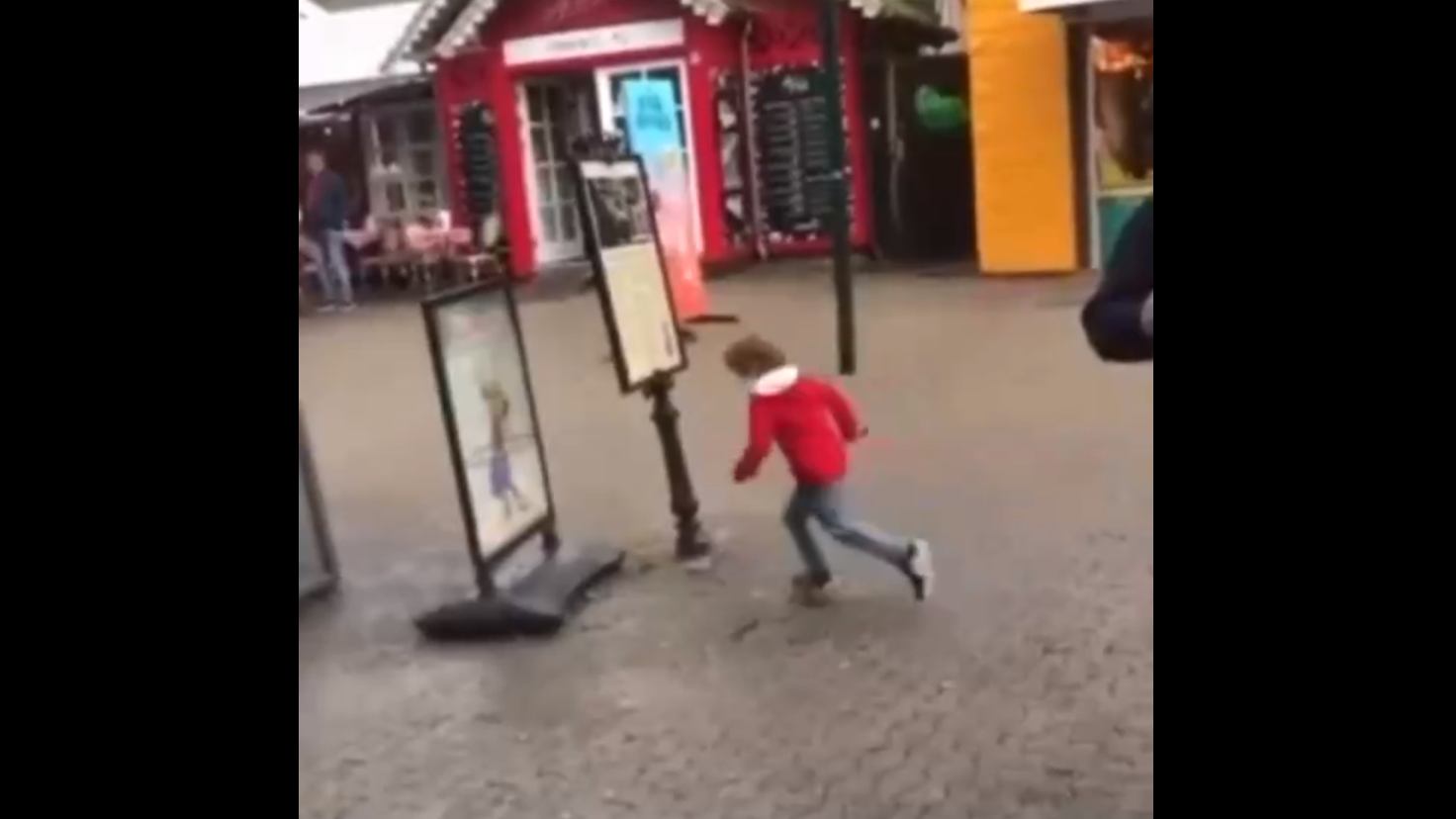 Школьник стирает знания смотреть онлайн