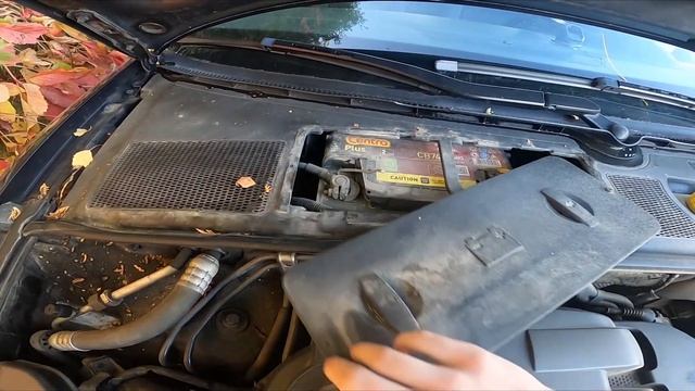 How to Find Car Battery in Audi A4 B6 ( 2000 - 2006 ) | Where is Car Battery? смотреть онлайн