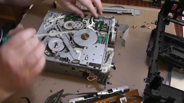 Что полезного в видеомагнитофоне кроме меди. Часть первая.