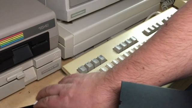 High Density Floppy Disks on Commodore 1541? смотреть онлайн