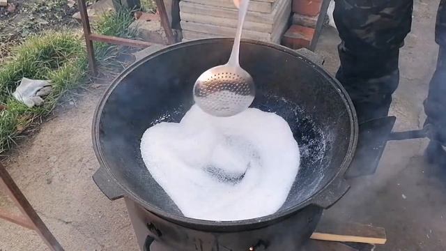 ЧИСТКА КАЗАНА от нагара и ржавчины.