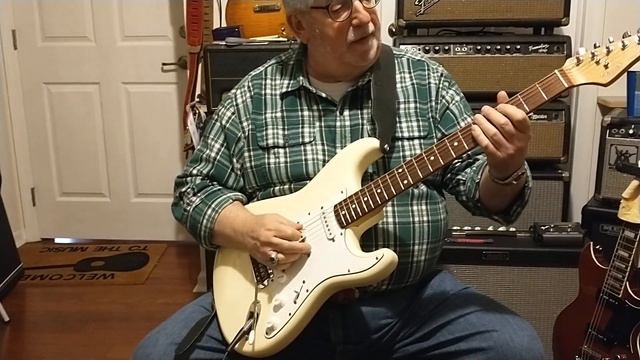 Vintage Fender Stratocaster (1988-1989) Made in Japan Demo смотреть онлайн