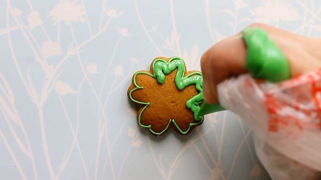 EASY COOKIES / Летние мини пряники / Рисуем глазурью / How to decorate summer cookies смотреть онлайн