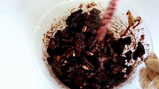 Пирог без духовки и миксера за 30 минут. Обалденно вкусный. смотреть онлайн