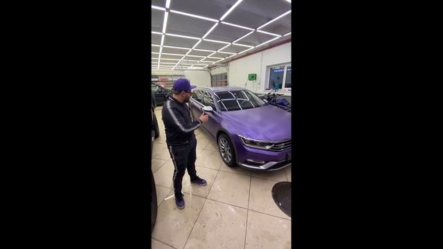 Volkswagen Passat Alltrack b8 полная оклейка виниловой пленкой Oracal 970-406 Violett Metallic Matt смотреть онлайн