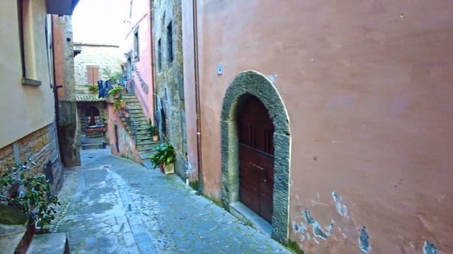 Civitella d'Agliano (Lazio), Italy【Walking Tour】History in Subtitles - 4K смотреть онлайн