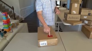 Нас ожидал сюрприз! Открываем 20 потерянных посылок / Купили 20 посылок на $40, не знаем что внутри