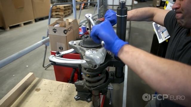 Audi Shock/Strut Replacement Bilstein 034Motorsport - Easy Upgrade (B6 B7 S4) смотреть онлайн