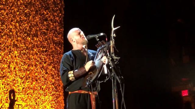 Einar Selvik (Wardruna) - Völuspá (Live in Boulder, Colorado on 9-22-2018) смотреть онлайн