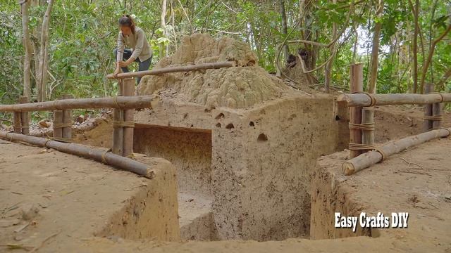 Wow Girl Built The Most Secret Underground Dugout Villa, Girl Living Off Grid Solo Bushcraft смотреть онлайн