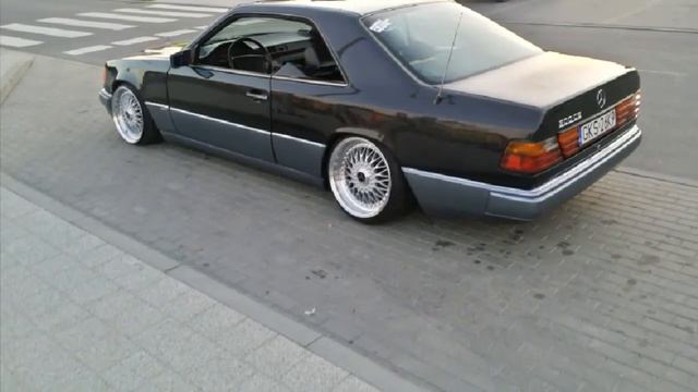 Mercedes Benz W124 Coupe C124 300ce