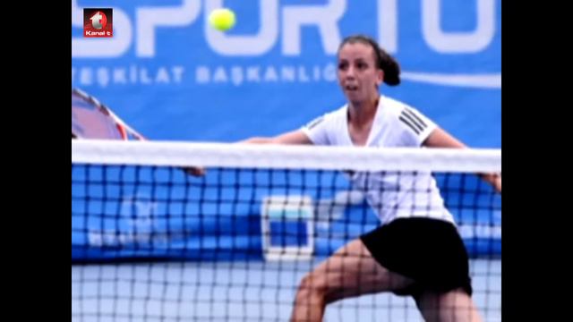 Pemra Özgen Şampiyon-KANALT ANA HABER смотреть онлайн