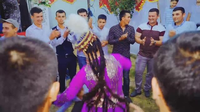 RAQOSSANI YIGITCHA TUYDA SINDIRDI, UZBEK TUYLARI BARIBIR FAYZLI KARANTINDA BULSA HAM