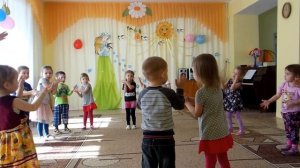 Танец во второй младшей группе "Весенняя пляска". Весенний утренник.