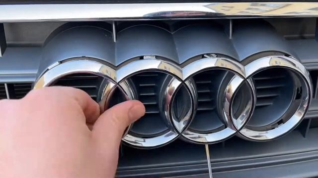 Audi Ringe (Front) ersetzen - Black Line Emblem (vorne) Audi A4 Avant Anleitung смотреть онлайн