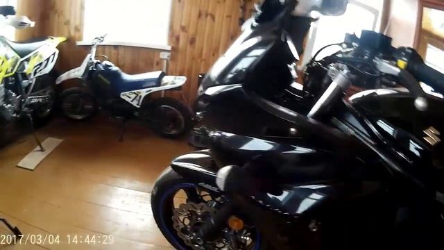SUZUKI GSX1250FA. Обслуживаем и разговариваем о том где взять деньги на байк;) смотреть онлайн