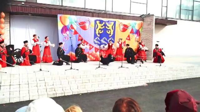 Маруся раз,два,три калина!!День посёлка смотреть онлайн