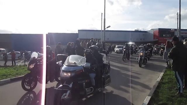 Закрытие мотосезона 2022 Вологда. Старт колонны ТЦ АКСОН. смотреть онлайн