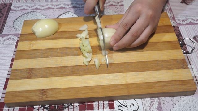 САМОИЗОЛЯЦИЯ. Закончился хлеб. Готовим пирог с мясом и картошкой. смотреть онлайн