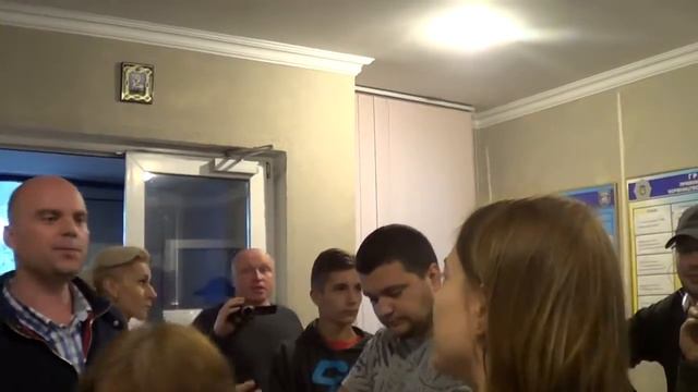 Допрос пострадавших от побоев новой полиции Ирпеня ч1 смотреть онлайн