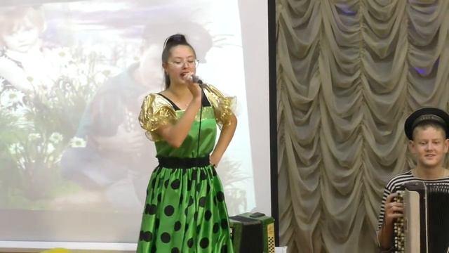 Вазетдинова Агдалия " Мужичок с гармошкой" смотреть онлайн