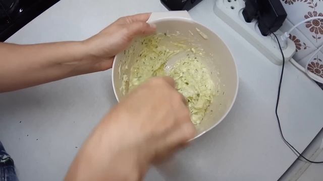 Меню на 2 дня Окрошка, кабачковые оладьи, рулька с овощным рагу смотреть онлайн