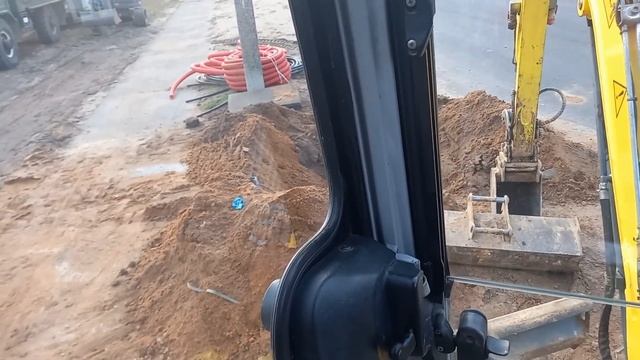 WACKER NEUSON ET24. Рабочие будни мини эксковатора. Последний день коллективный работун. смотреть онлайн