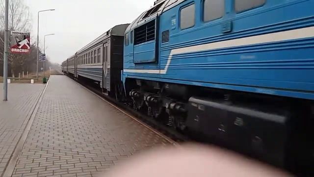 Посадка на поезд Полоцк—Витебск на станции Язвино смотреть онлайн
