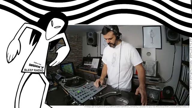 Bleep Radio #534 w/ Trevor Wilkes [Milk Shavers Unite] смотреть онлайн