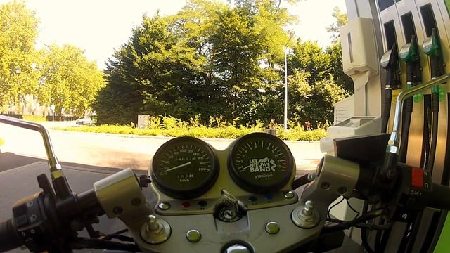 Suzuki GS500E - GoPro Hero 2 смотреть онлайн