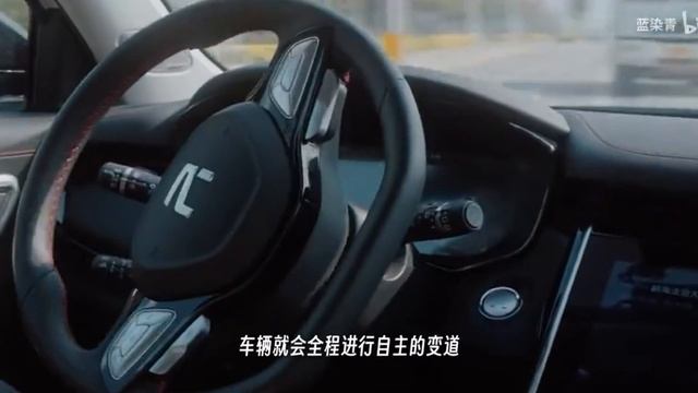 EL AUTOPILOT DE TESLA YA NO JUEGA SOLO! смотреть онлайн