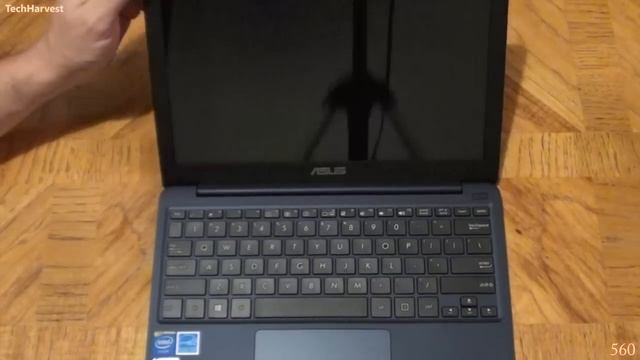 $150 Windows Laptop Unboxing: ASUS X205 смотреть онлайн