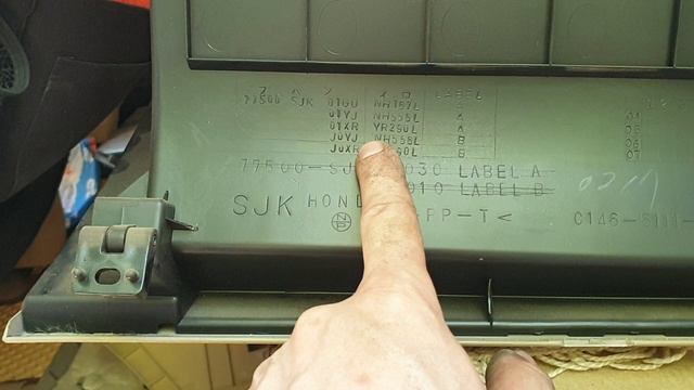 замена радиатора кондиционера Honda Elysion