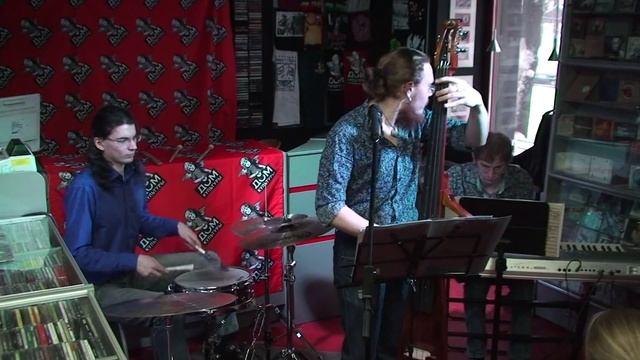 УНЕСЁННЫЕ ВЕТКИ "Крысолов" (на стихи И.Бродского) смотреть онлайн