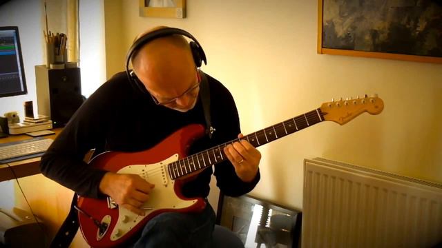 "A Case of You" on a Fender Custom Shop Custom Deluxe Strat смотреть онлайн