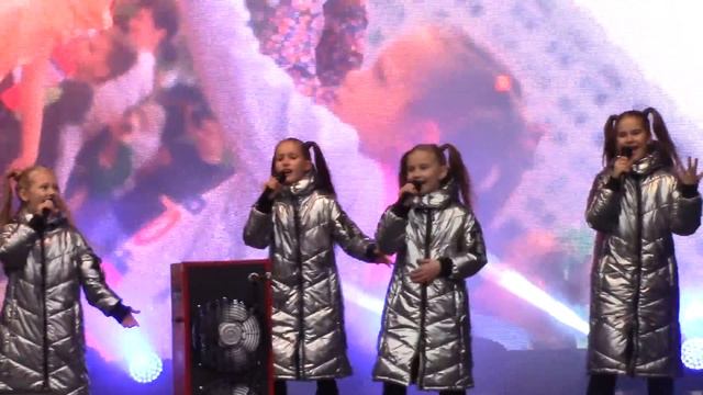 Самара День Народного Единства 2018 Дуэт МОНЭ и "Гран-При" 1 / MØNΛE duo & "Gran-pri" 1 смотреть онлайн