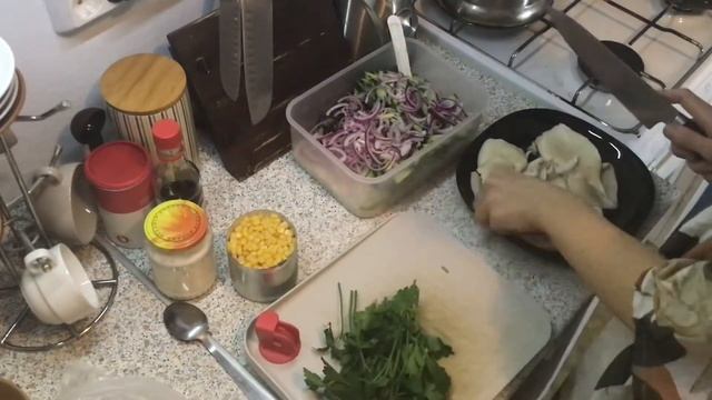 Легкий салат с морепродуктами... зимний ? смотреть онлайн