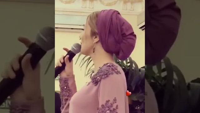 очень хорошо поет смотреть онлайн