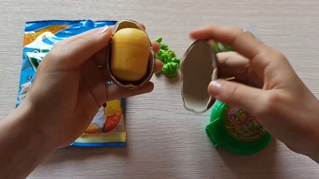Kinder? surprise unboxing! Lots of marmalade and bubble gum! ASMR смотреть онлайн